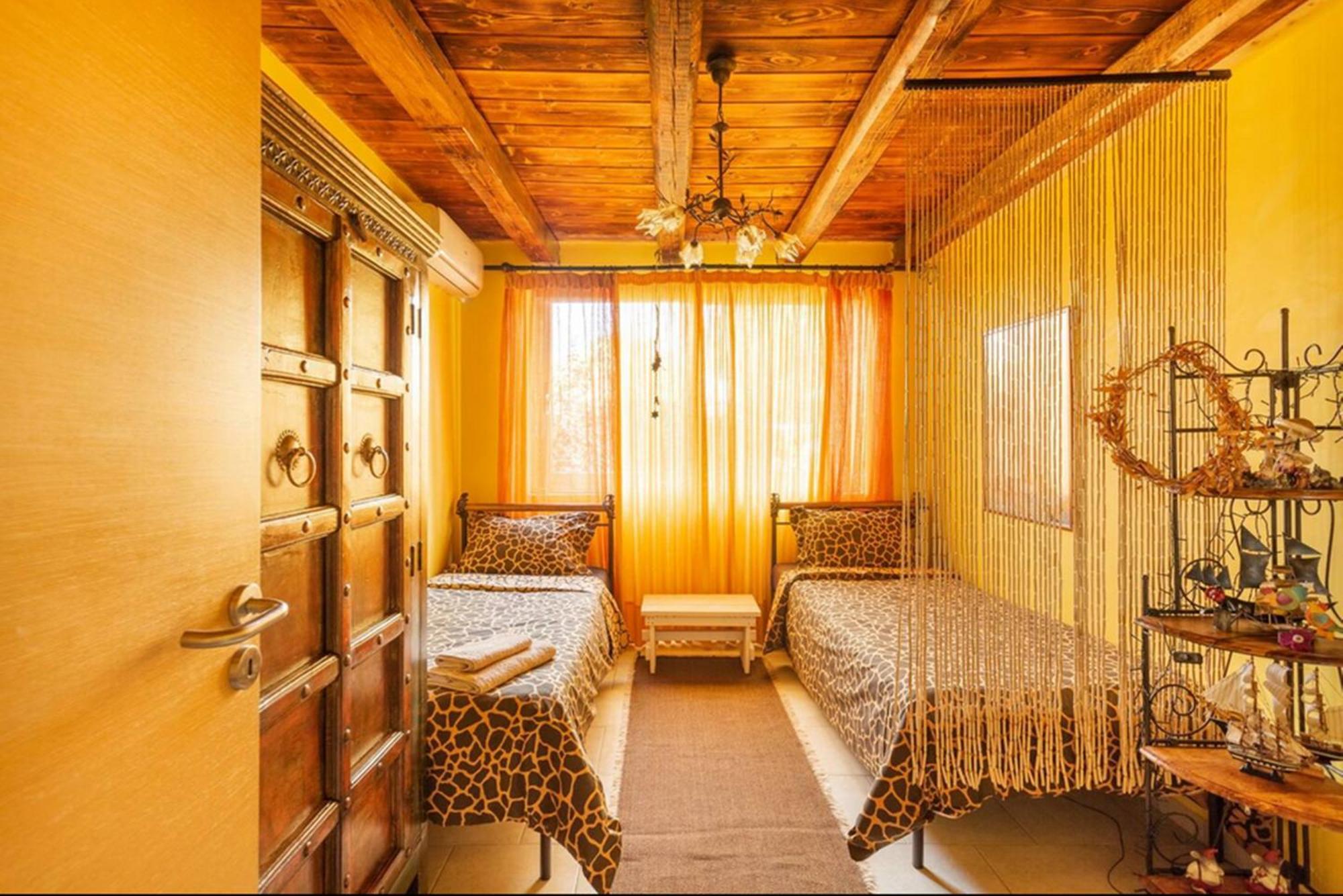 Turdus Merula Retreat Néa Mákri エクステリア 写真